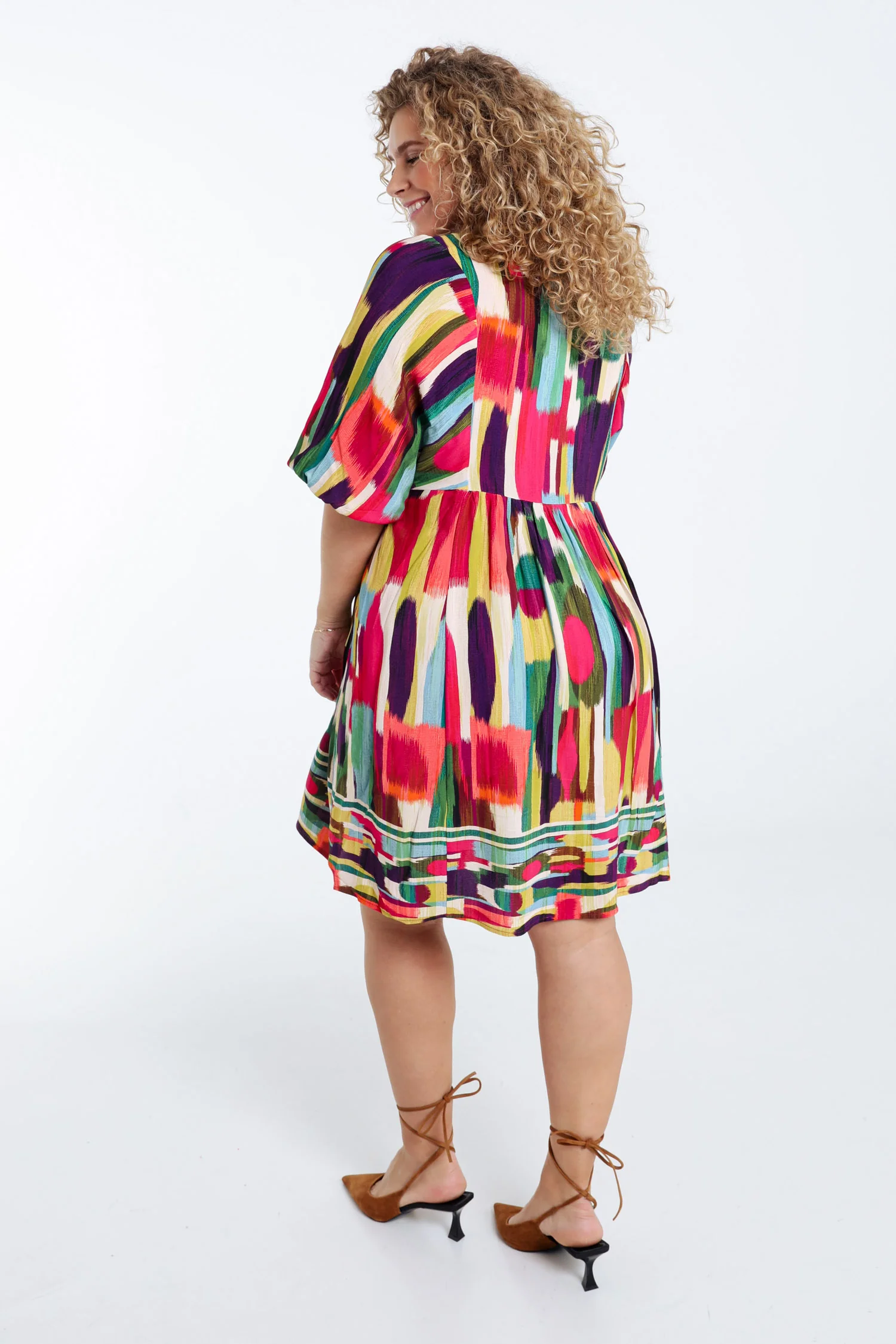 Robe en viscose imprimé graphique - Image 2