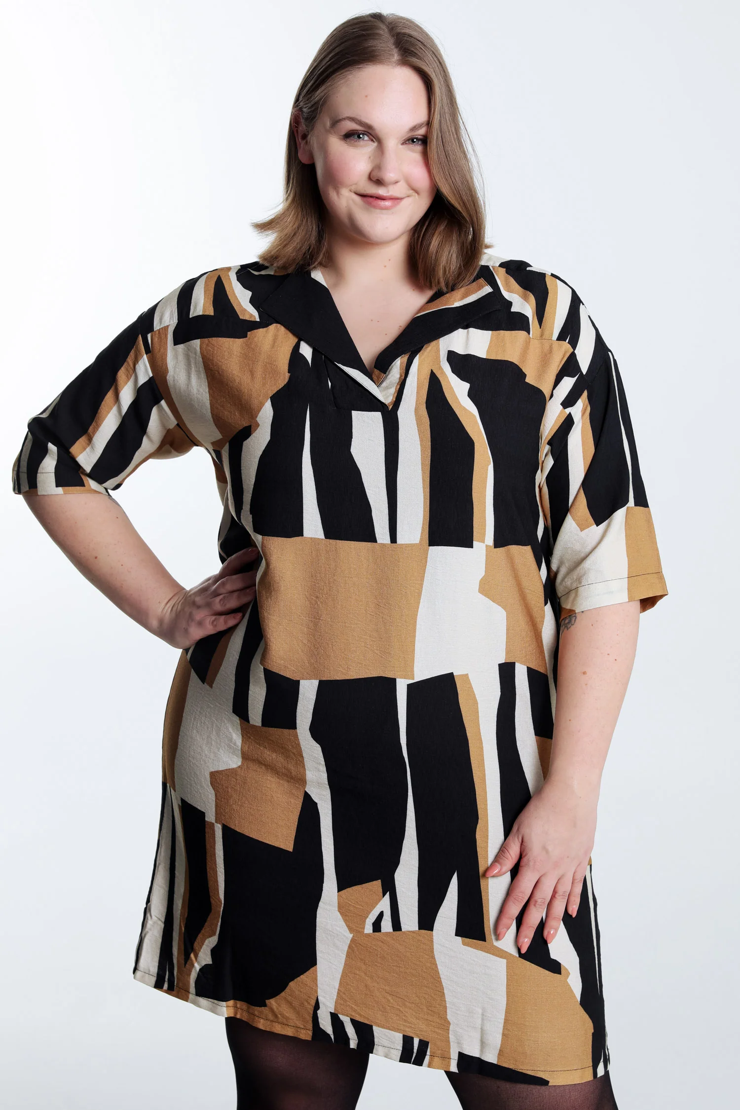 Robe en viscose imprimé graphique