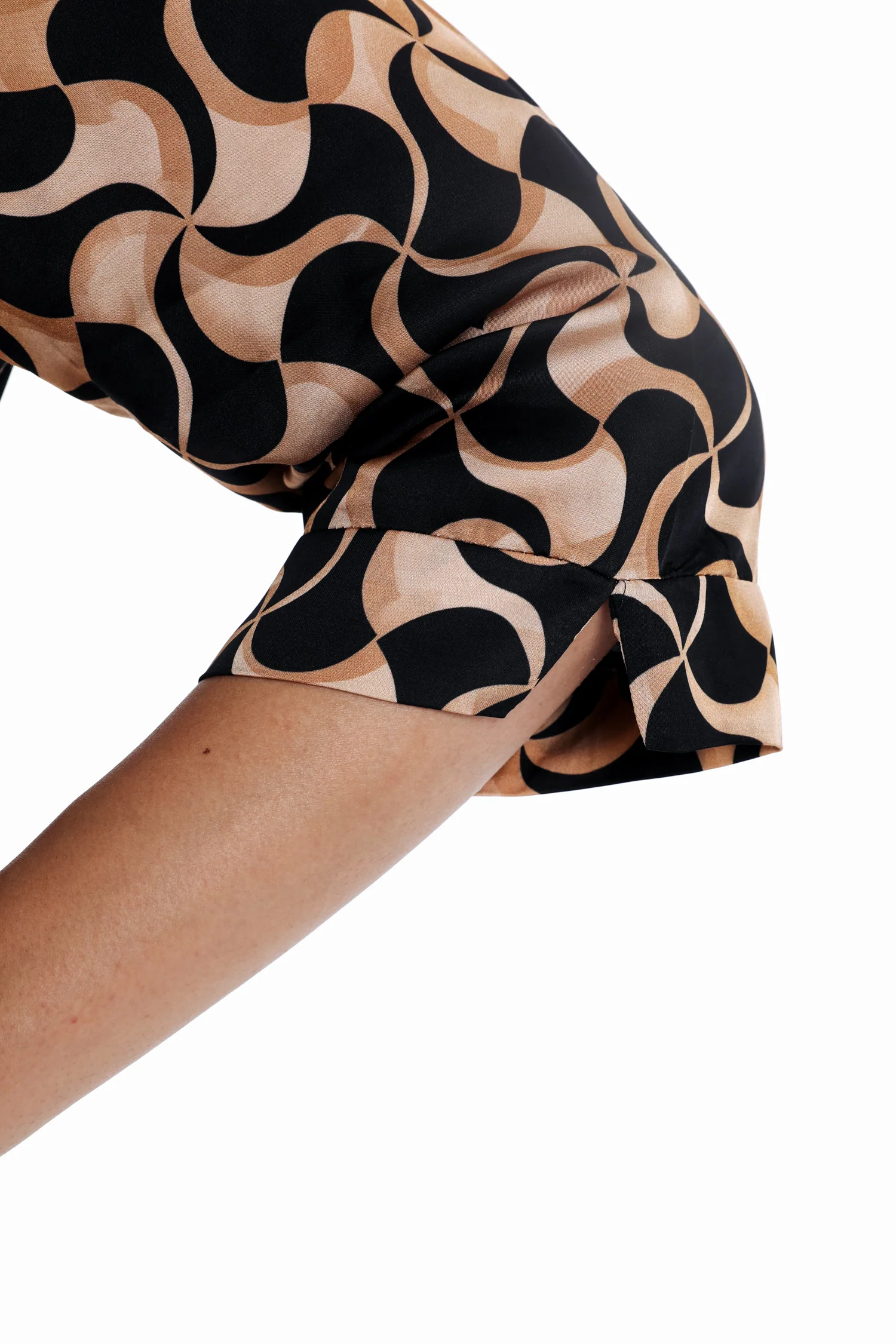 Robe en viscose imprimé graphique - Image 5