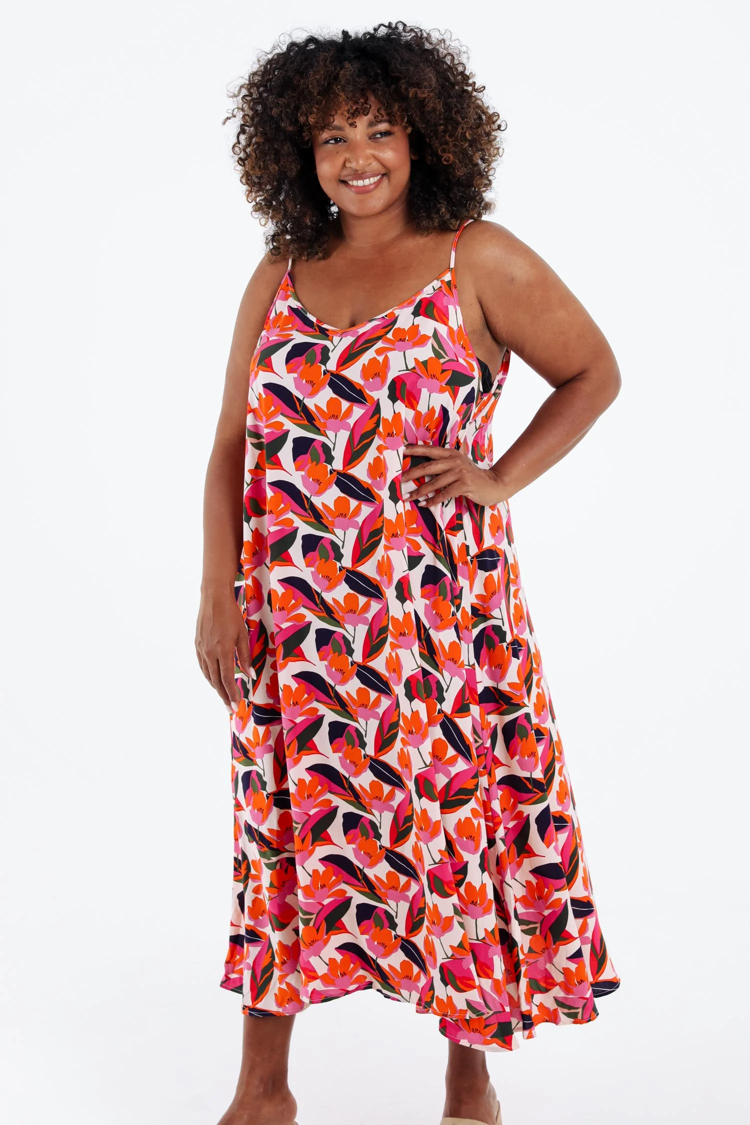 Robe longue en viscose fines bretelles imprimé floral