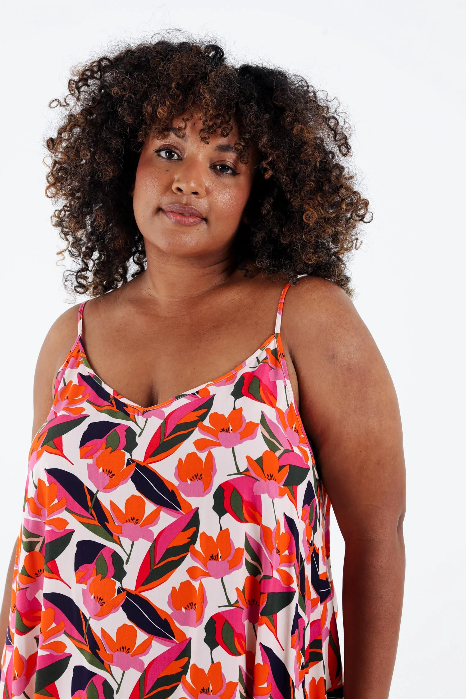 Robe longue en viscose fines bretelles imprimé floral - Image 4