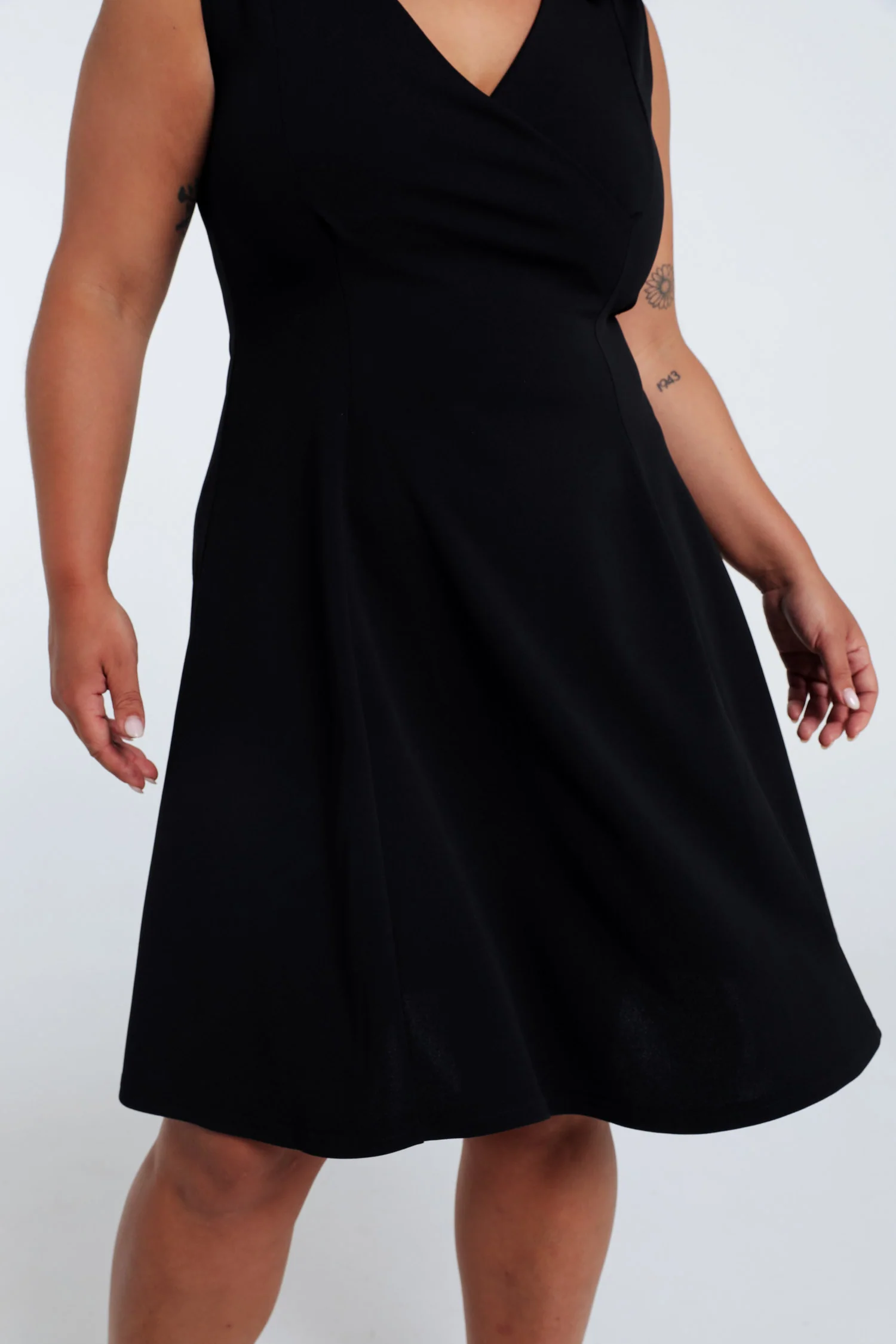 Robe patineuse unie - Image 4