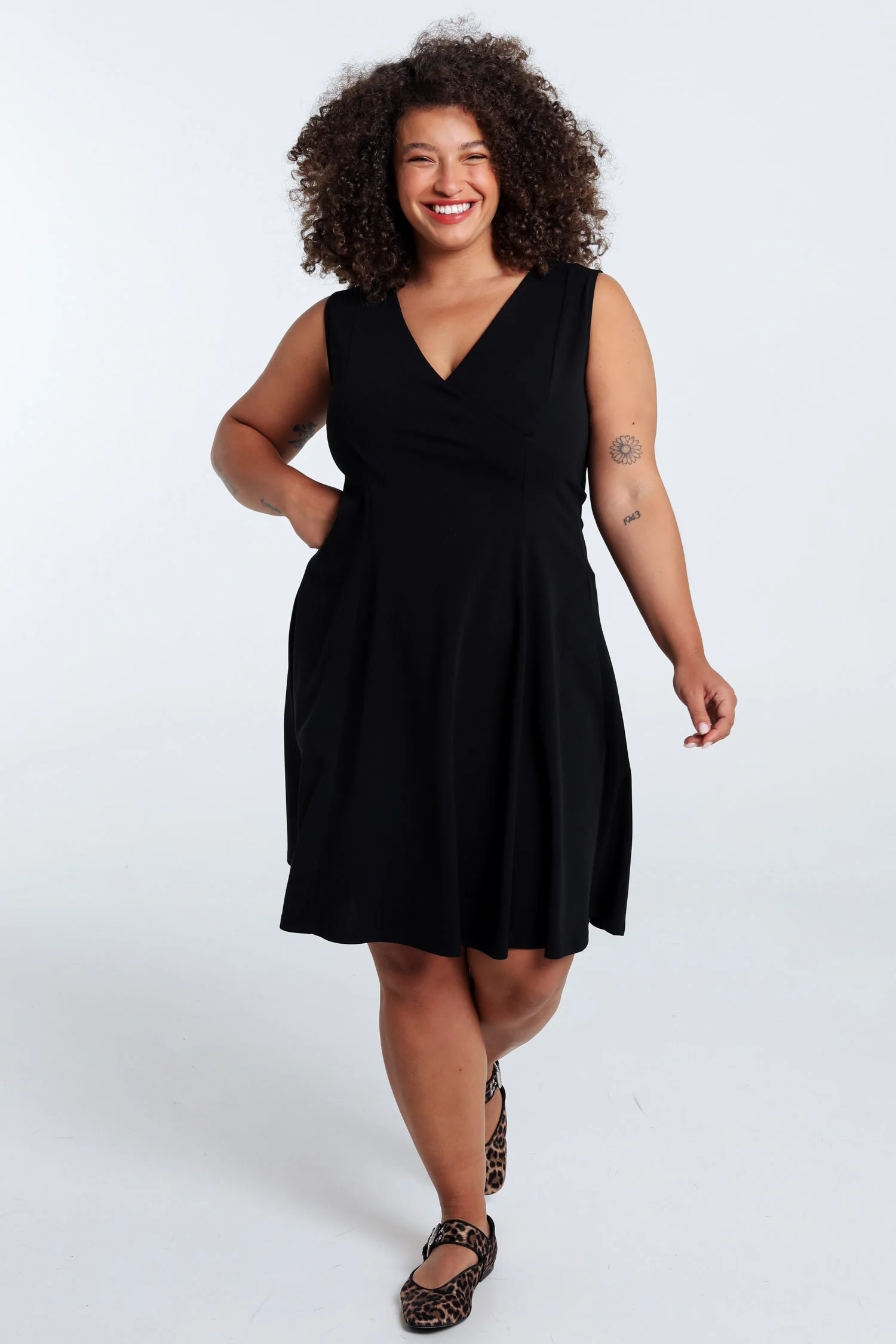 Robe patineuse unie - Image 7