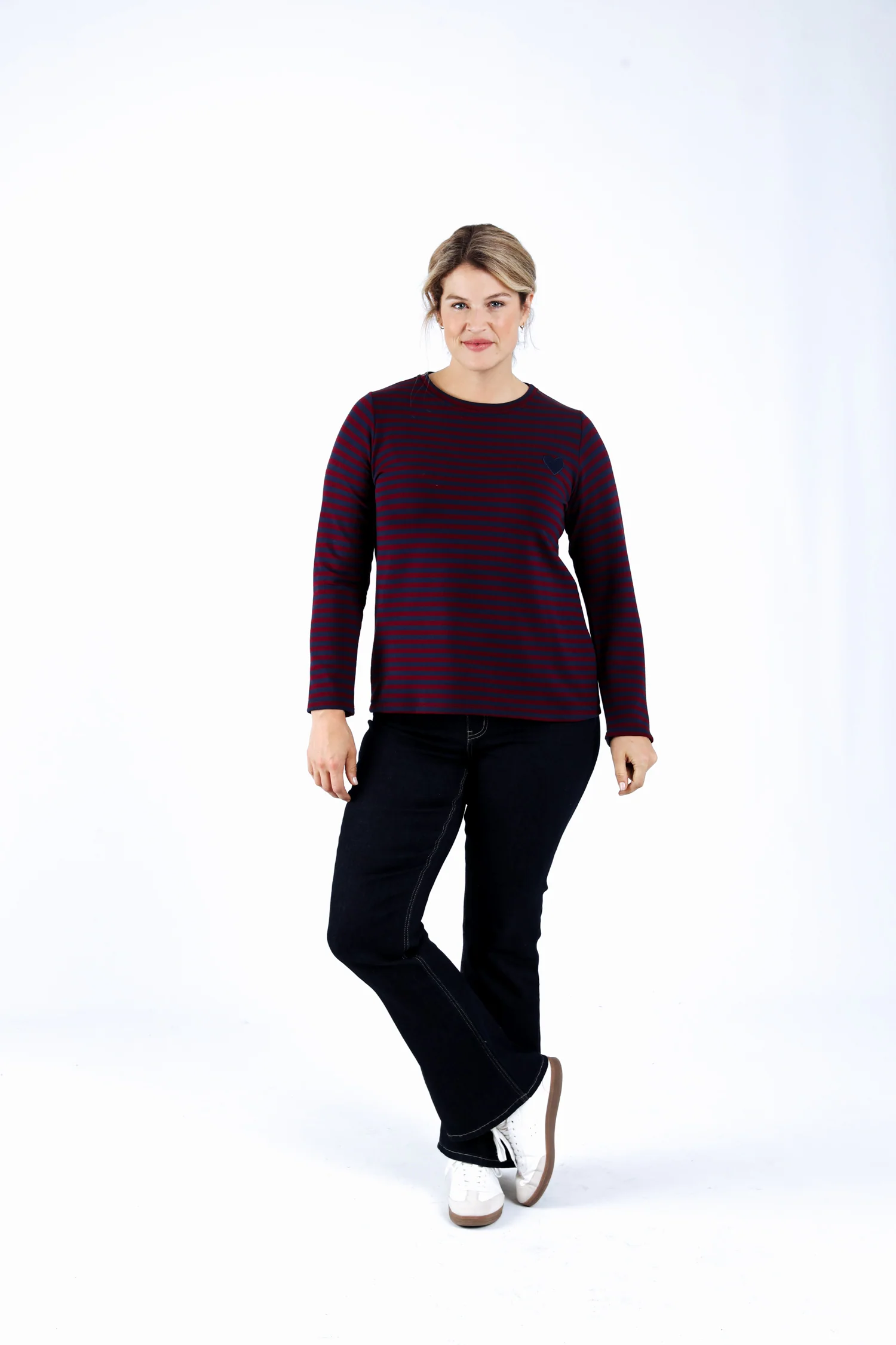 Sweat rayé avec coeur brodé - Image 6
