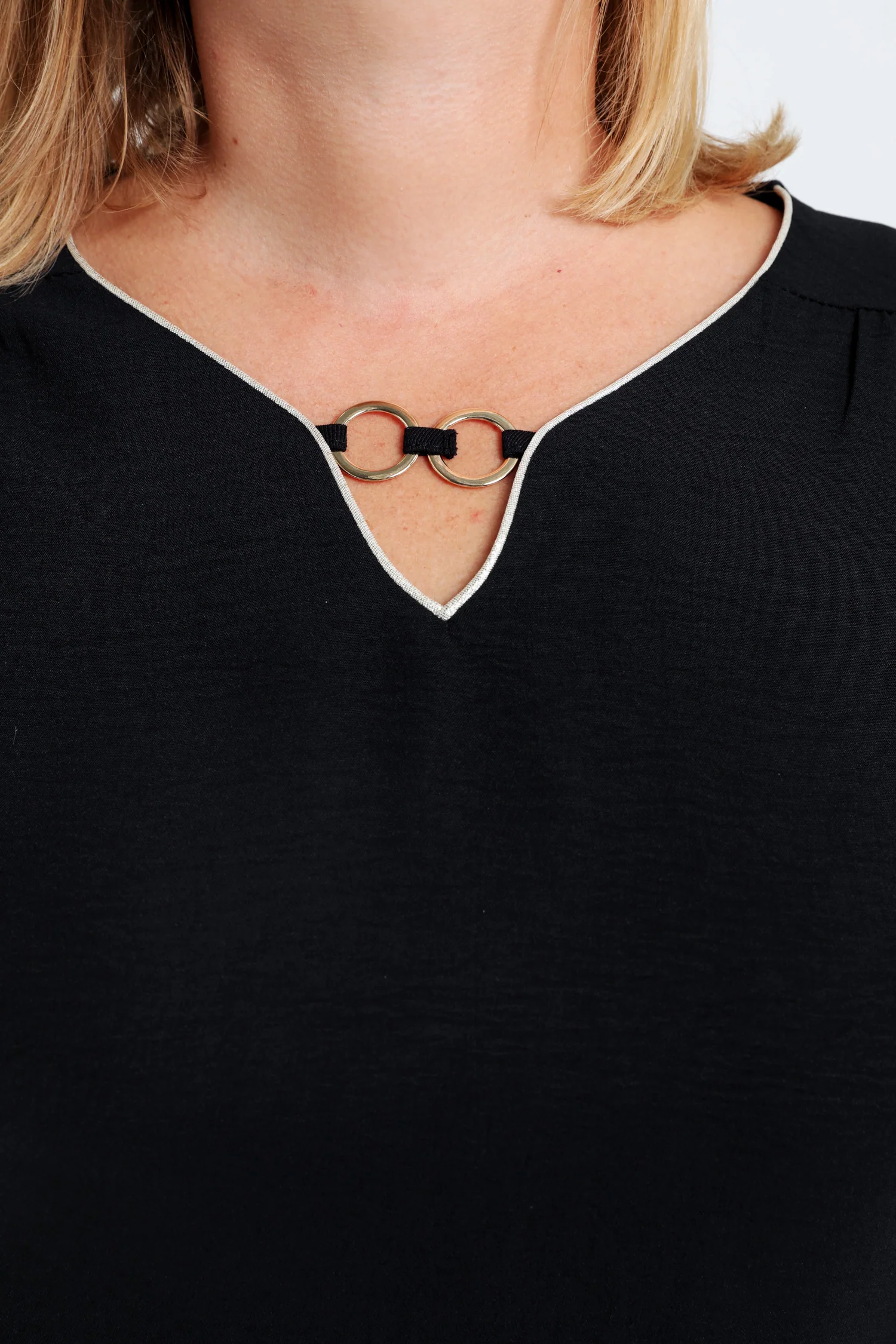 T-shirt avec lurex et bijou - Image 25