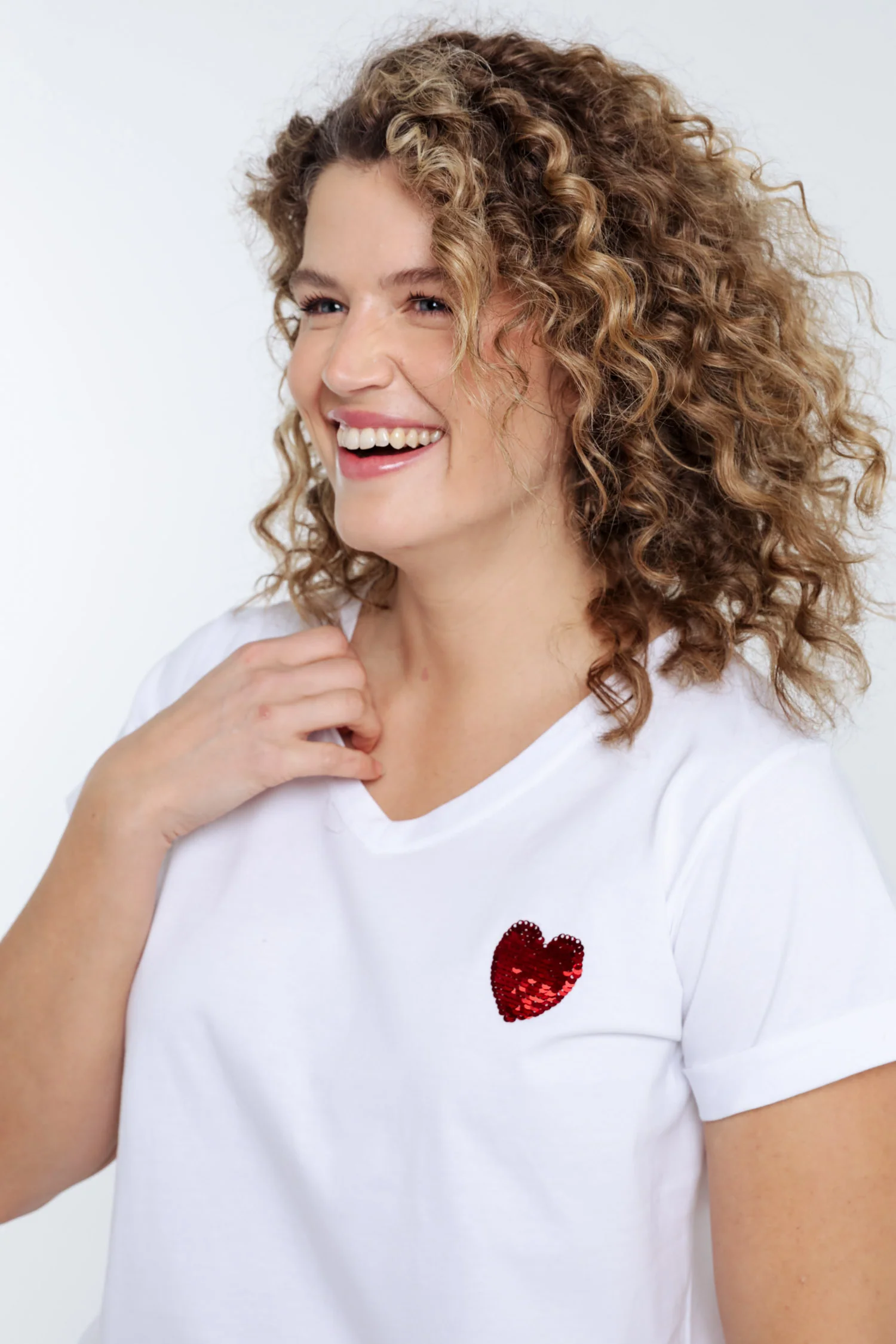 T-shirt en coton uni avec coeur en sequins - Image 5