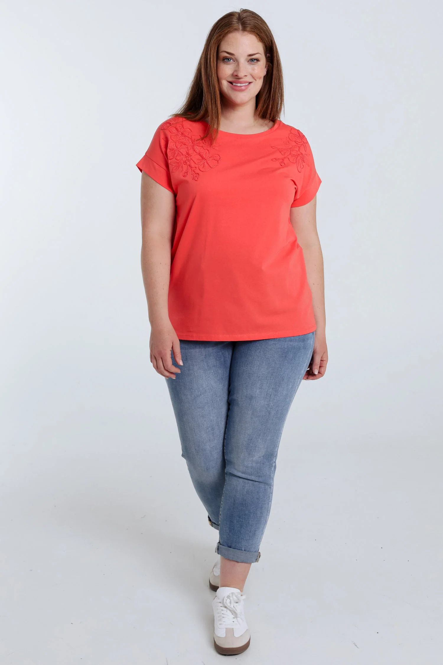 T-shirt en coton uni avec fleurs brodées - Image 18