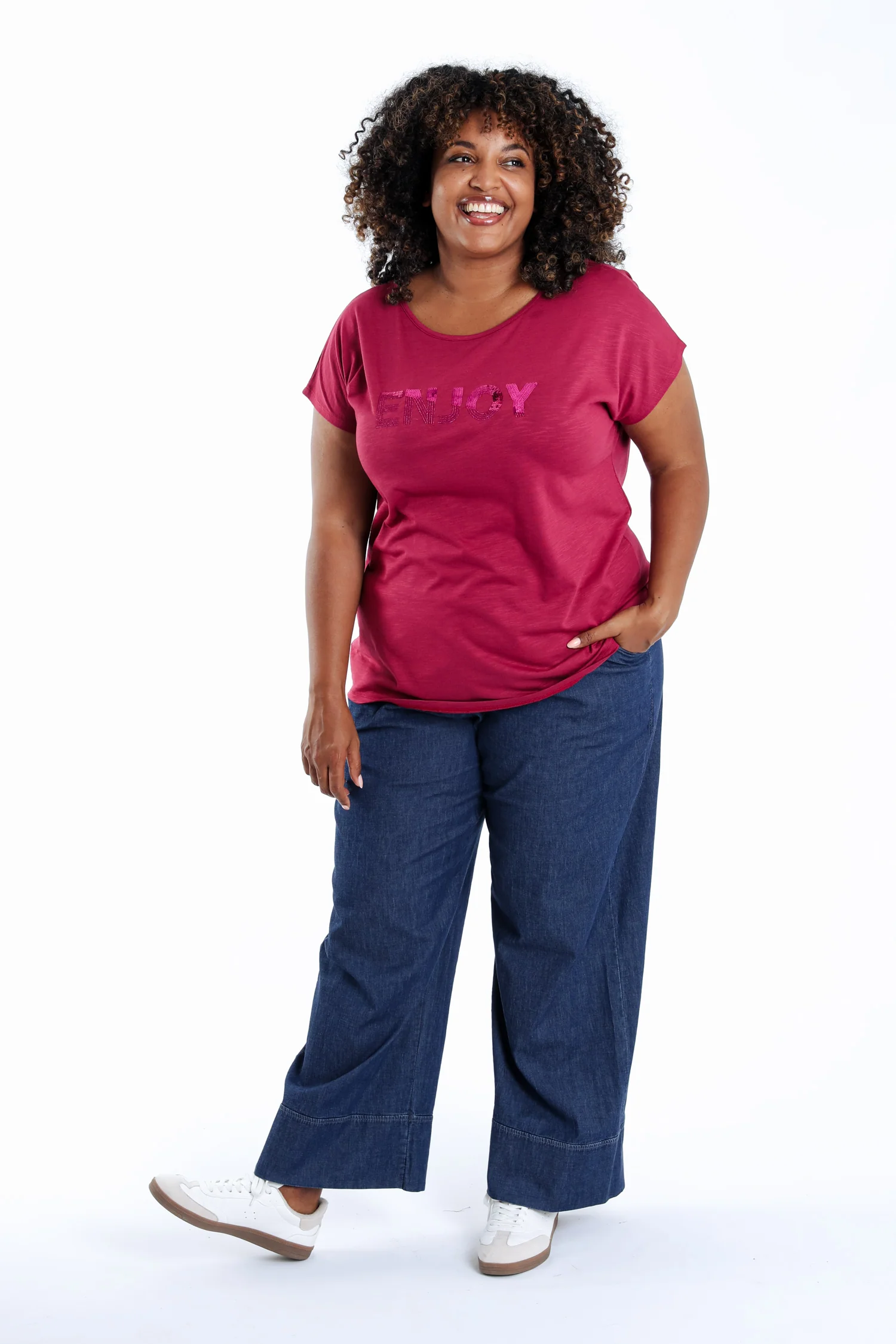 T-shirt en coton uni Enjoy en sequins - Image 9
