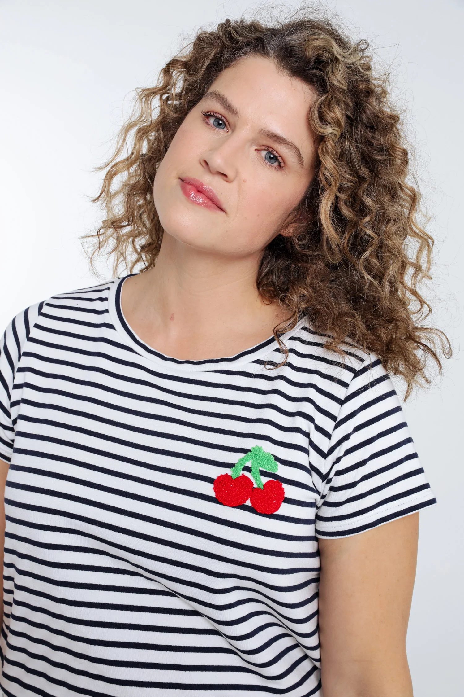 T-shirt marinière détail cerise - Image 4