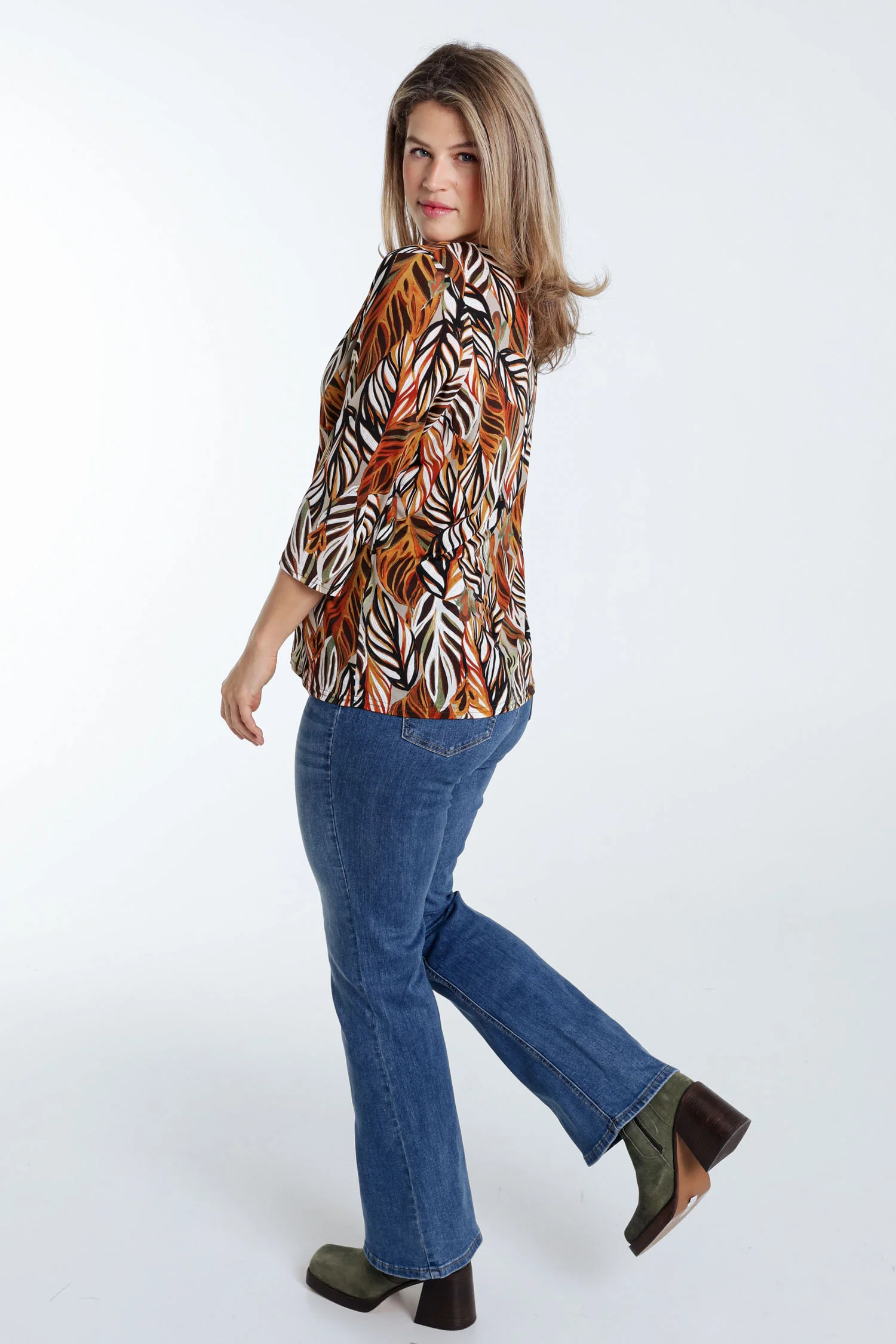 T-shirt plumes en maille gomme - Image 12