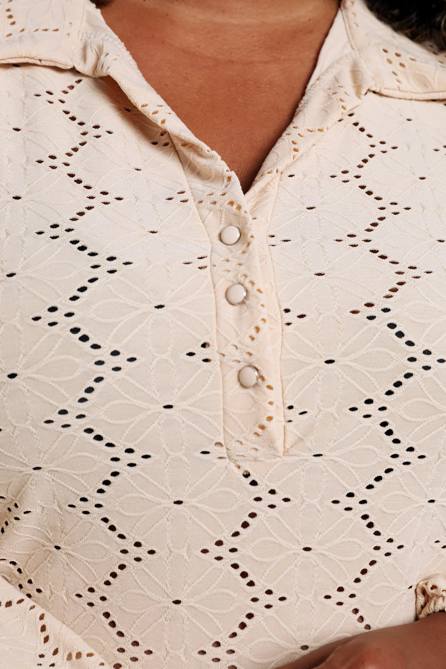 T-shirt uni ajouré - Image 17