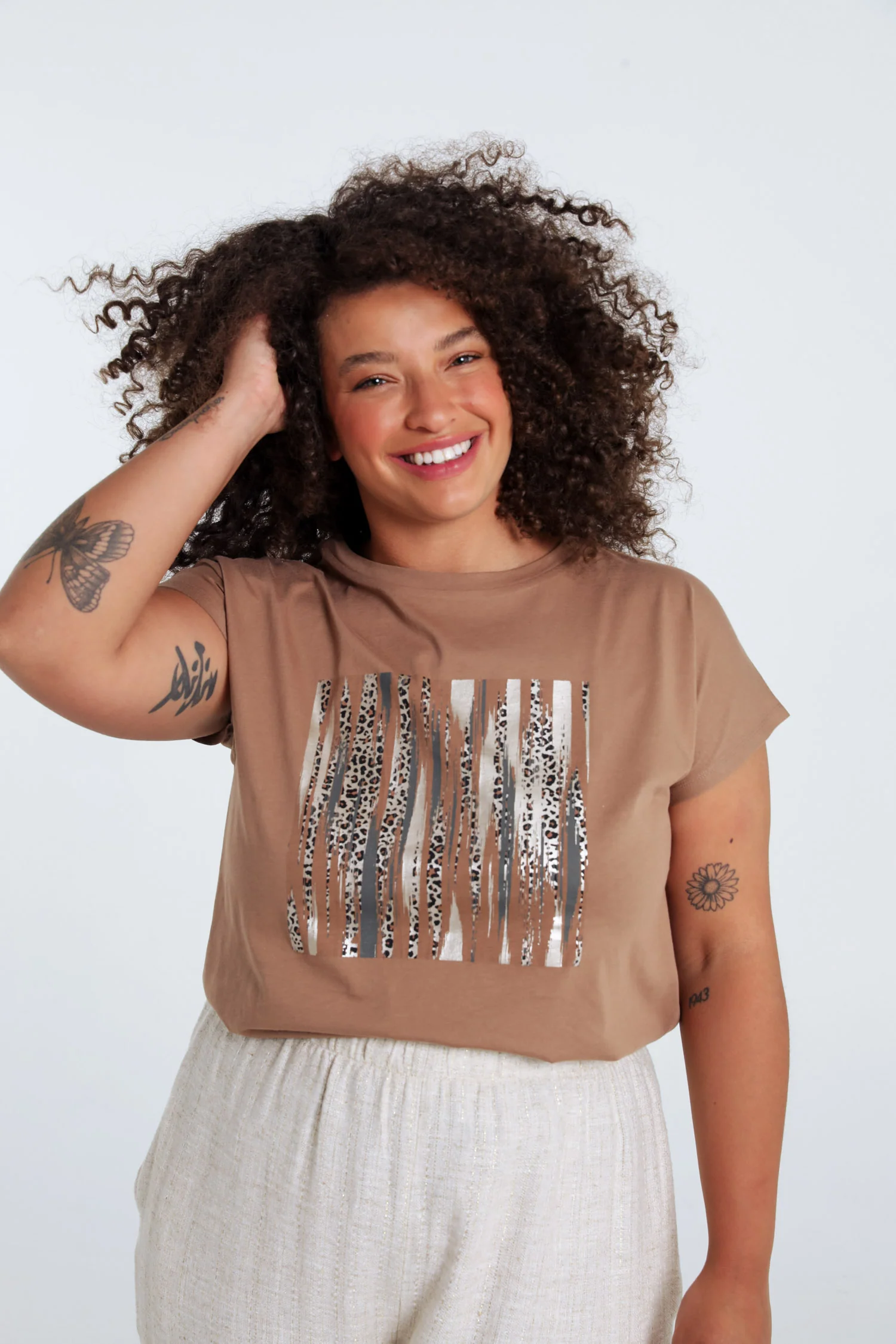 T-shirt uni en coton avec imprimé foil et léopard