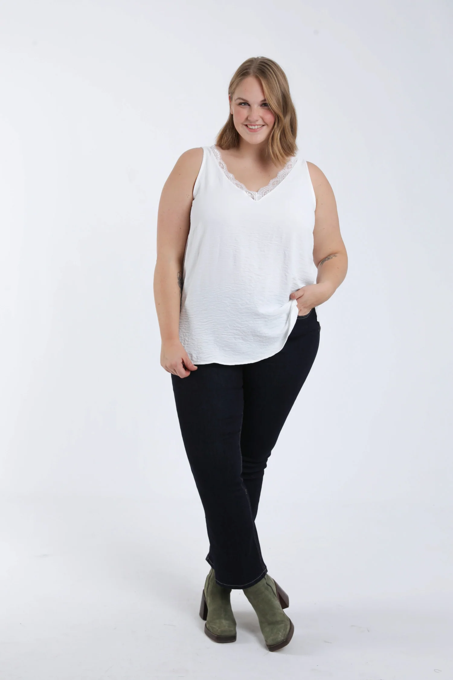 Top uni avec dentelle - Image 6