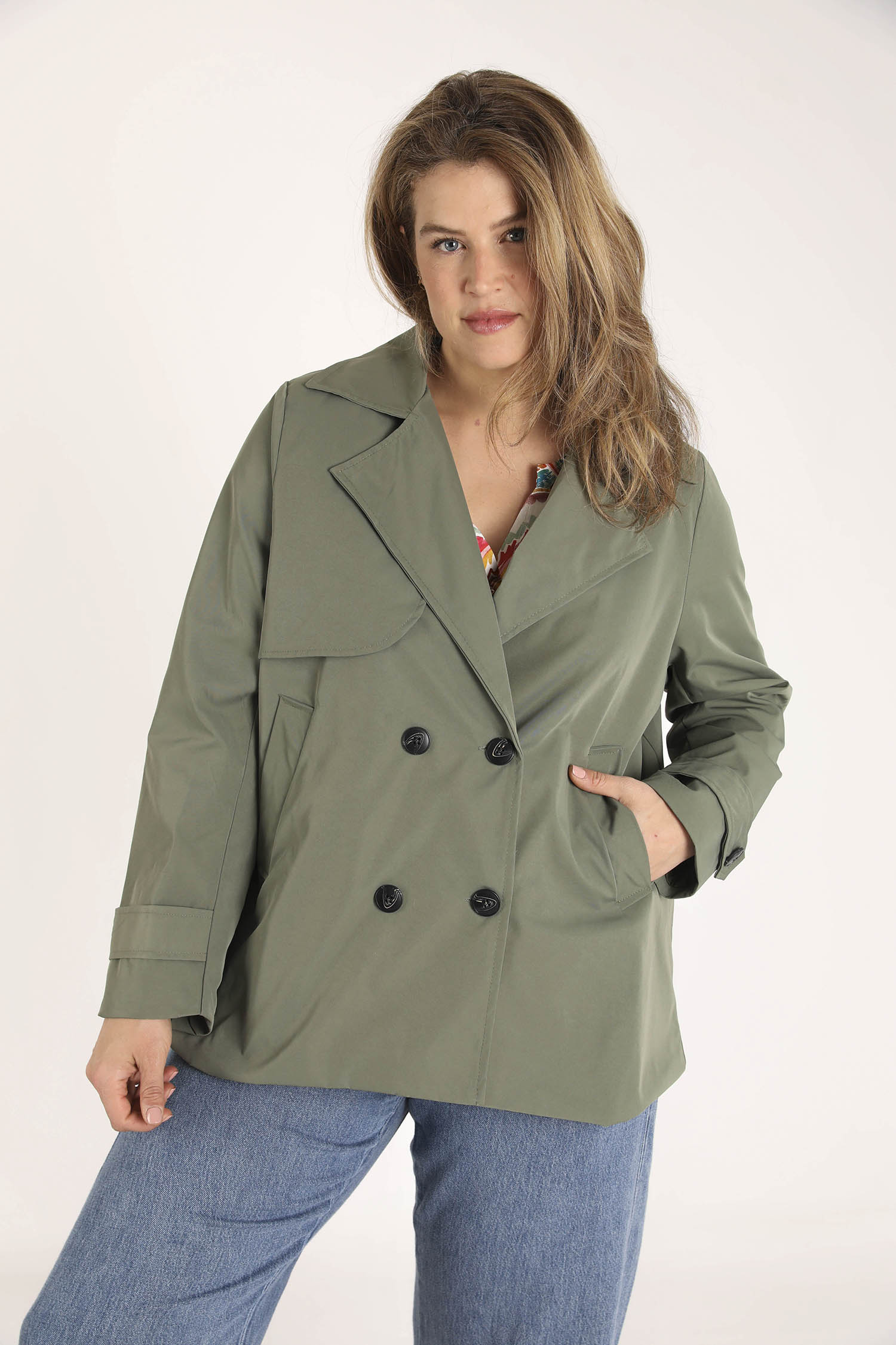 Trench court uni
