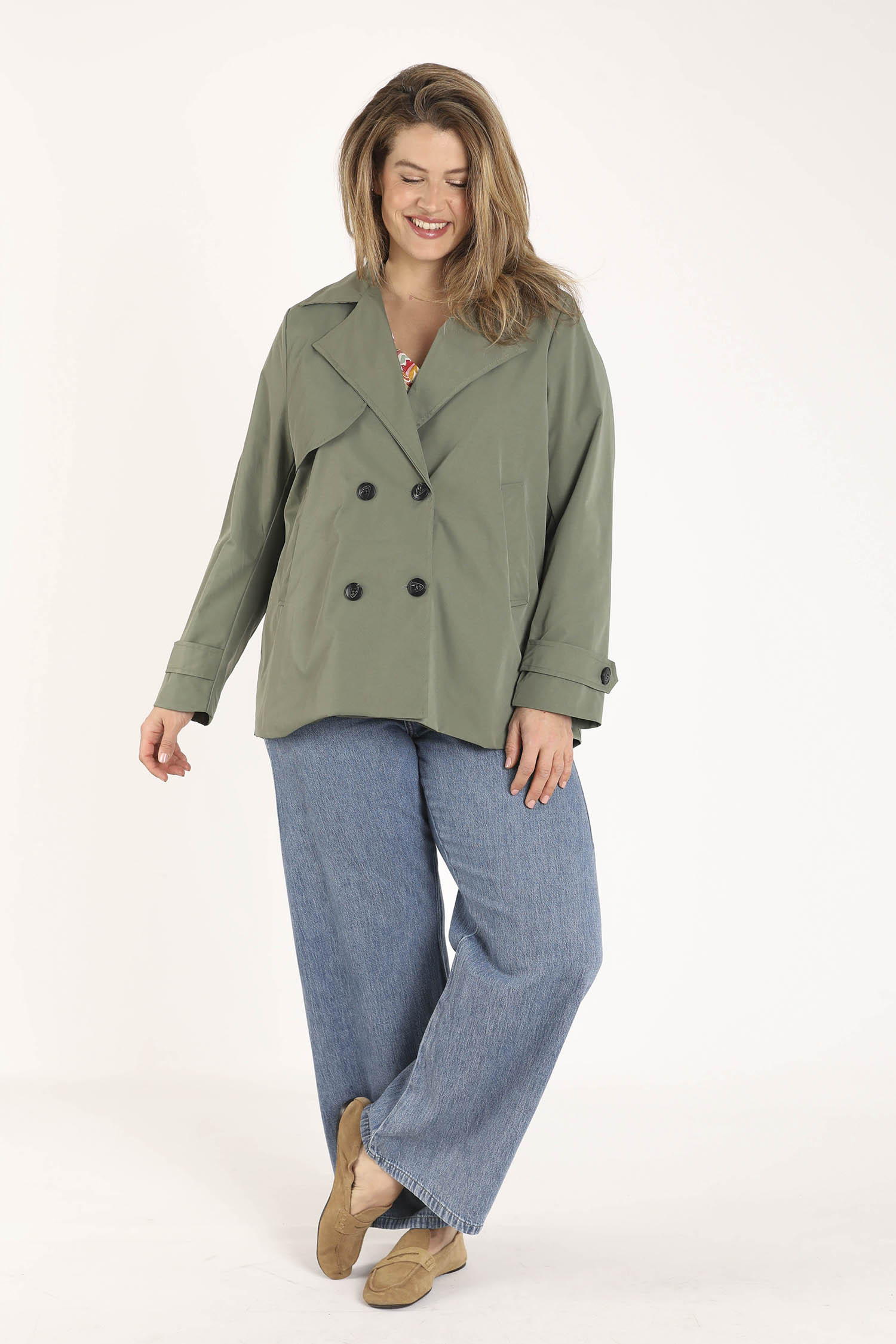 Trench court uni - Image 8
