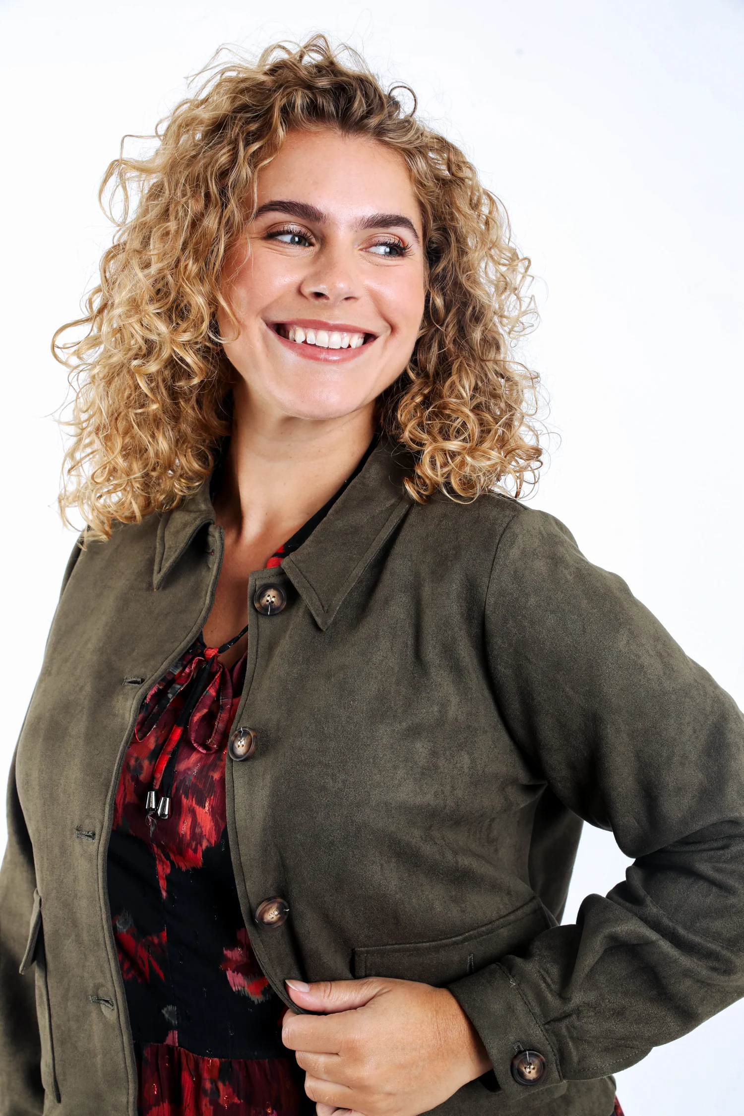 Veste courte effet suédine unie - Image 4