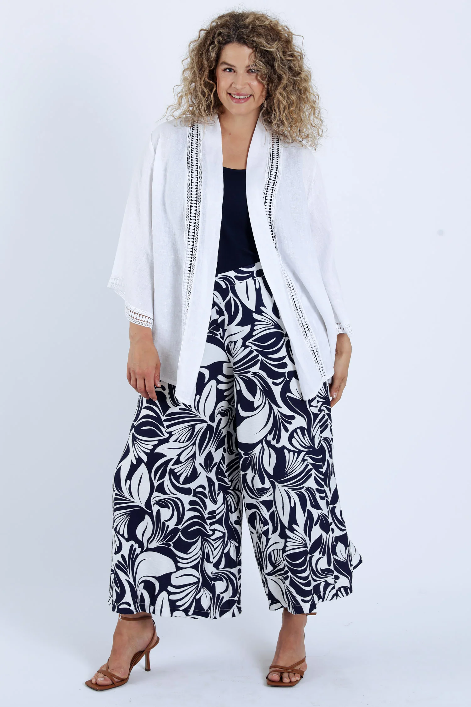 Veste en lin unie détail ajouré - Image 8